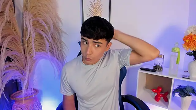 Thiago Connor21 online show from 05-16-26, 11:37