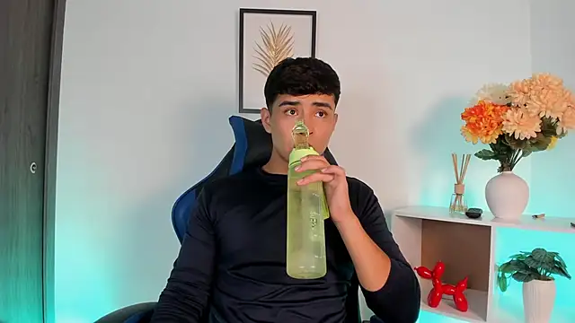 Thiago Connor21 online show from 05-01-26, 11:32