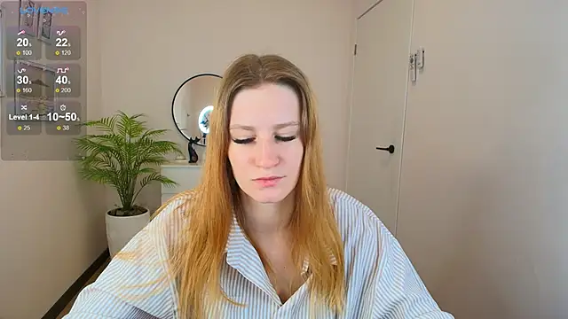 Snapshot of travelerrrr chatting on 10-07-25, 02:34 travelerrrr online show from 10-07-25, 02:34