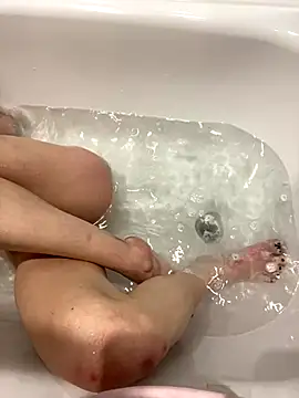 pleasedontpressaredburton online show from 11-19-25, 10:59