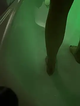 pleasedontpressaredburton online show from 11-21-25, 04:28