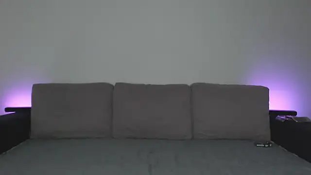 Dahliacruzz online show from 11-27-25, 08:26