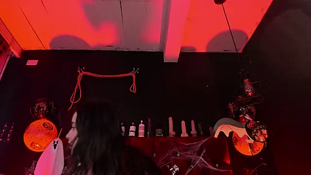 Cony l online show from 10-31-25, 11:40