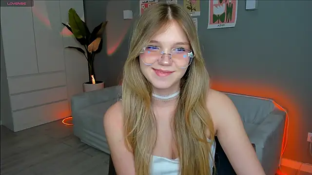 linakorvin online show from 12-14-25, 01:28