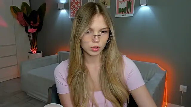 linakorvin online show from 11-27-25, 01:11