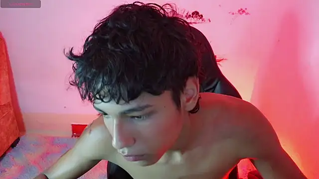 Im david02 online show from 10-11-25, 03:02