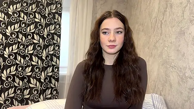 Snapshot of KarrySerrs chatting on 10-11-25, 12:28 KarrySerrs online show from 10-11-25, 12:28