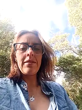 Jade 1-9 online show from 10-11-25, 01:12