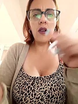 Snapshot of Jade_1-9 chatting on 02-23-26, 04:07 Jade 1-9 online show from 02-23-26, 04:07