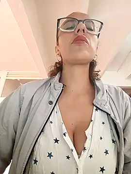 Snapshot of Jade_1-9 chatting on 02-24-26, 03:02 Jade 1-9 online show from 02-24-26, 03:02