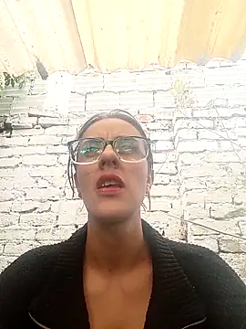 Jade 1-9 online show from 11-12-25, 06:56