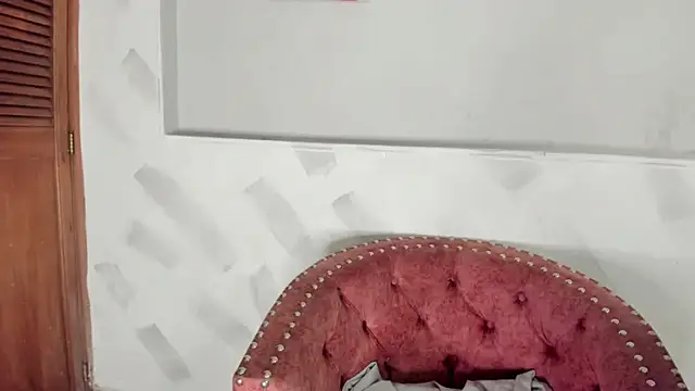 Molly Logan online show from 02-17-26, 08:06