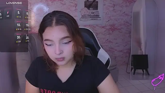 mia foster t online show from 02-28-26, 01:22