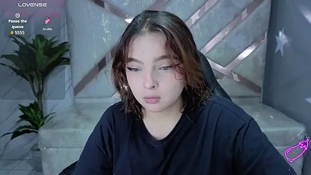 mia foster t online show from 03-08-26, 01:03