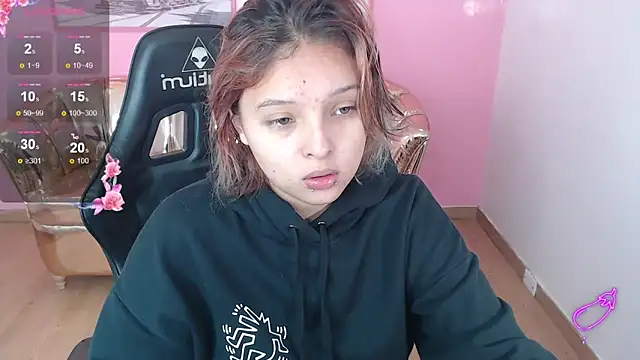 mia foster t online show from 11-05-25, 01:14