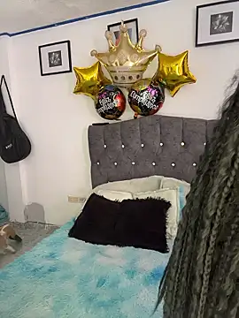 mitschellfox21 online show from 01-09-26, 07:32