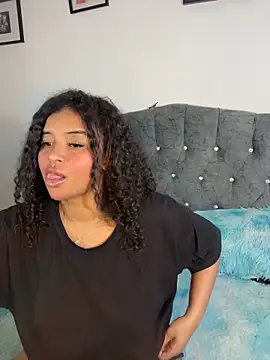 mitschellfox21 online show from 02-26-26, 10:43