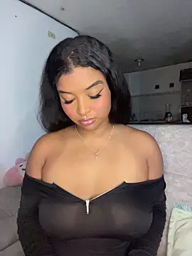 mitschellfox21 online show from 12-05-25, 04:44