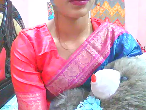 night queeen7 online show from 12-17-25, 07:30