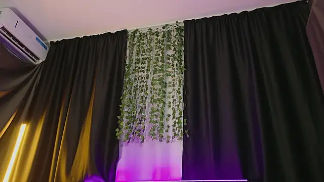 AngelsBoobsxx online show from 06-11-26, 04:15