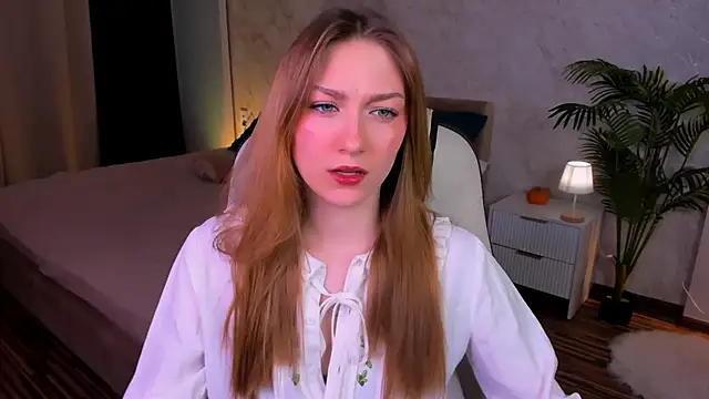 AngelAnabelle online show from 11-08-25, 08:56