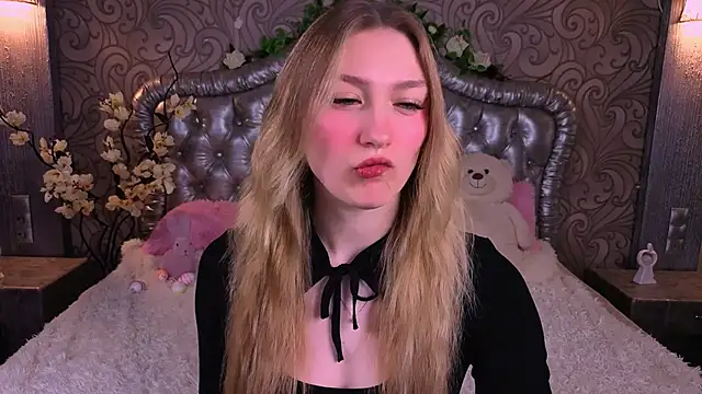 AngelAnabelle online show from 04-08-26, 08:54