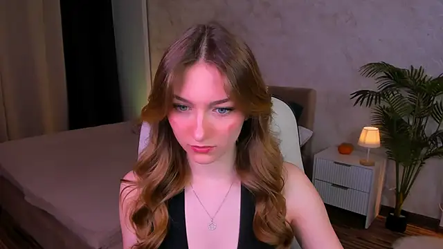 AngelAnabelle online show from 11-06-25, 08:46