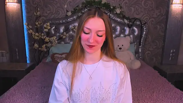 AngelAnabelle online show from 11-30-25, 07:58