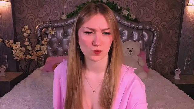 AngelAnabelle online show from 03-18-26, 08:21