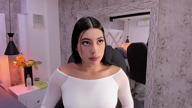 Vanessa Rain  online show from 02-21-26, 08:00