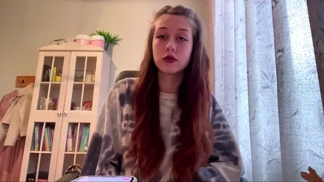 Nayra flash online show from 11-01-25, 05:25