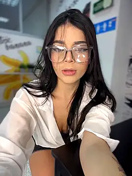 ArieliciousXXX online show from 06-11-26, 01:19
