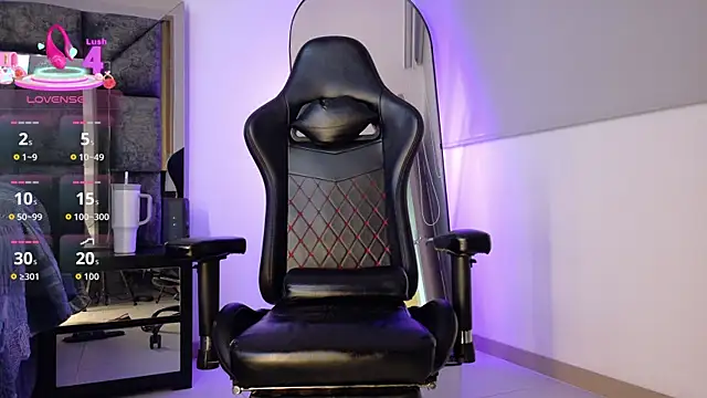 johnjaguar1  online show from 04-08-26, 11:12