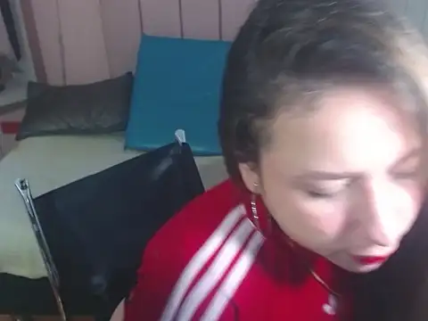 Candela Dubout online show from 10-16-25, 01:08