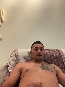 gooddboy01 online show from 04-18-26, 06:32