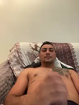 gooddboy01 online show from 04-18-26, 07:07