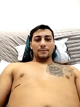 gooddboy01 online show from 11-08-25, 09:51