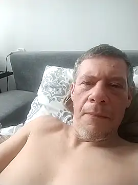 Snapshot of rus198000 chatting on 02-15-26, 10:36 rus198000 online show from 02-15-26, 10:36