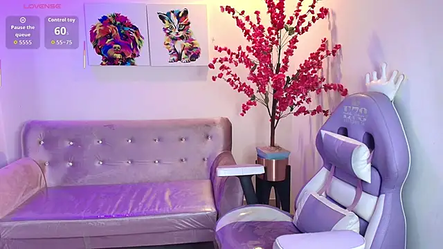 Summer miller online show from 11-26-25, 11:43