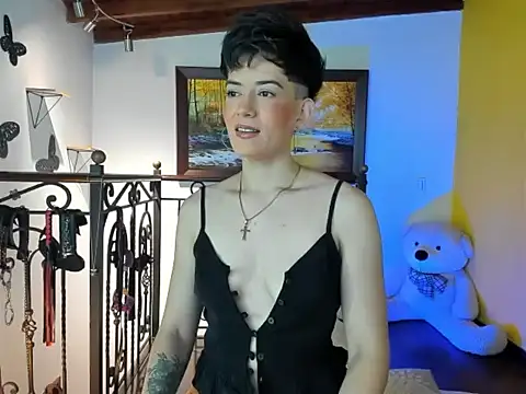 Zulyhenao online show from 11-27-25, 11:32