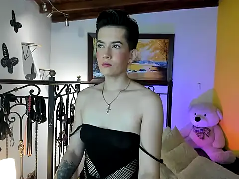 Zulyhenao online show from 11-15-25, 03:21