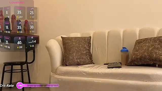 Jade Amado  online show from 10-31-25, 02:24