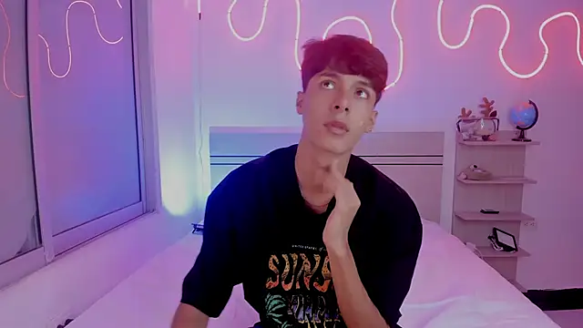 luccas ferreira online show from 11-28-25, 07:36