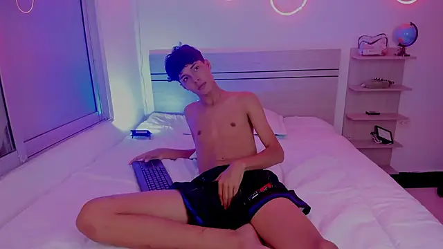 luccas ferreira online show from 12-02-25, 07:48