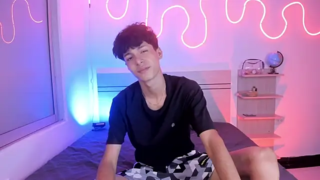 luccas ferreira online show from 11-04-25, 07:39