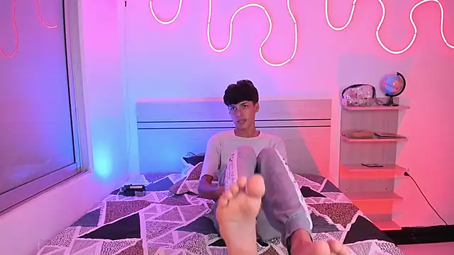 luccas ferreira online show from 10-27-25, 07:15