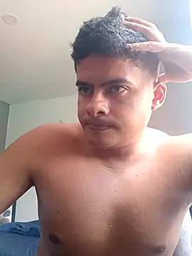 Snapshot of luigidickk chatting on 10-21-25, 07:46 luigidickk online show from 10-21-25, 07:46