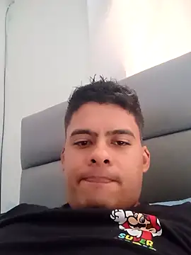 Snapshot of luigidickk chatting on 10-07-25, 08:21 luigidickk online show from 10-07-25, 08:21