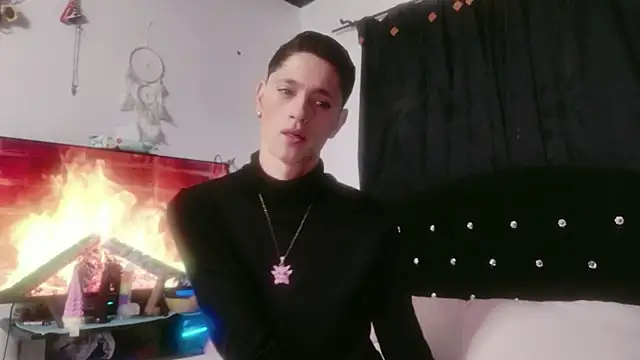 Tyler cat online show from 11-11-25, 01:50