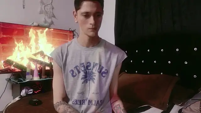 Tyler cat online show from 11-13-25, 10:13